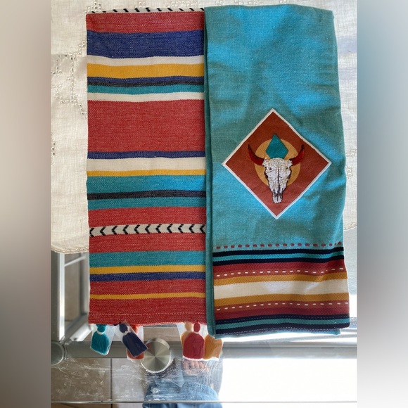 Other - Set of 2 southwest style towels